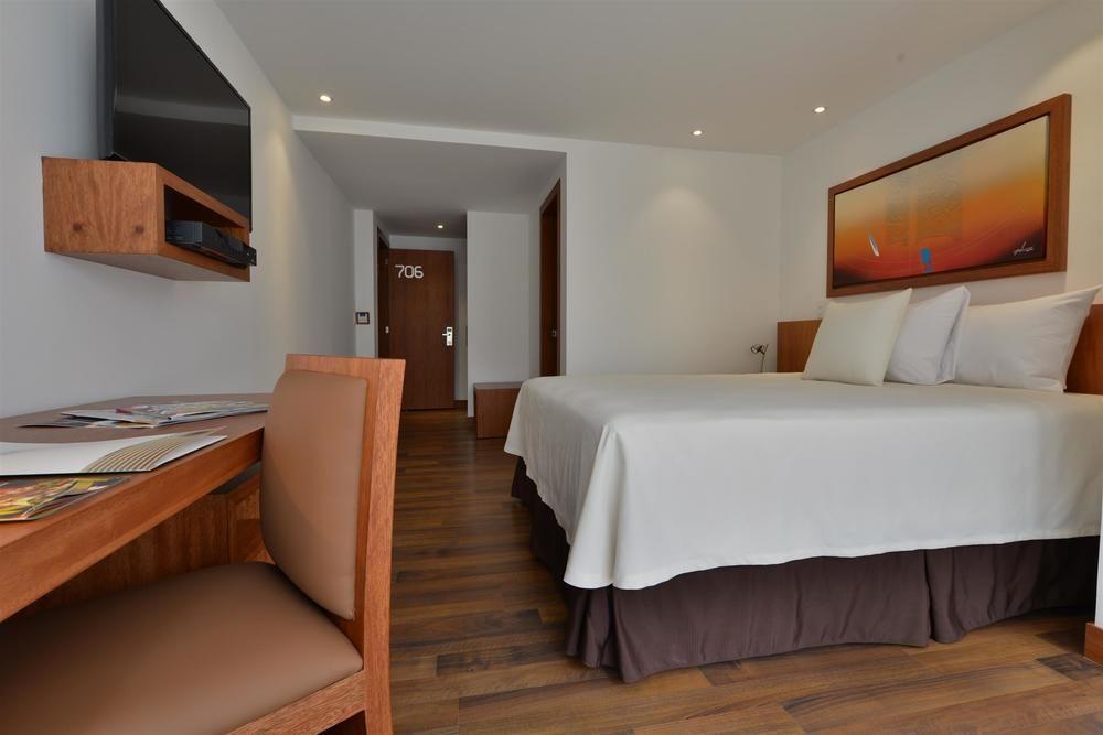 Best Western Hotel Zen Quito Bagian luar foto